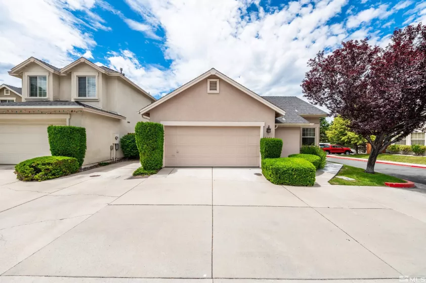 5726 Golden Eagle, Reno, Nevada 89523, 2 Bedrooms Bedrooms, ,2 BathroomsBathrooms,Residential,Residential,Golden Eagle,240008000