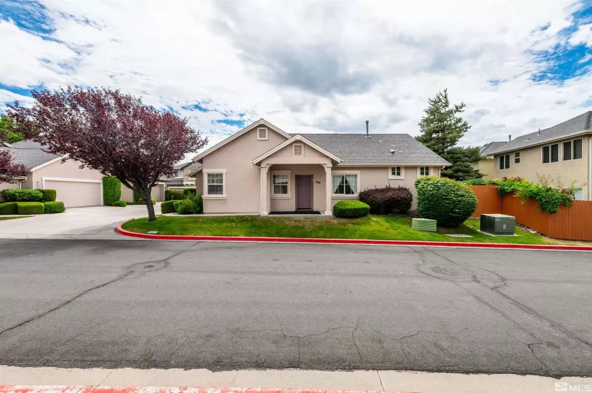 5726 Golden Eagle, Reno, Nevada 89523, 2 Bedrooms Bedrooms, ,2 BathroomsBathrooms,Residential,Residential,Golden Eagle,240008000