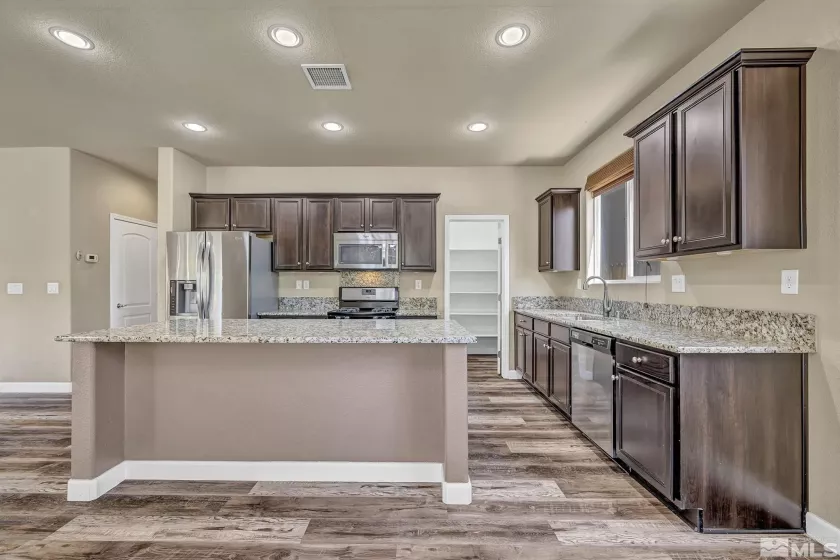 1828 Braemore, Reno, Nevada 89521, 3 Bedrooms Bedrooms, ,3 BathroomsBathrooms,Residential,Residential,Braemore,250005363