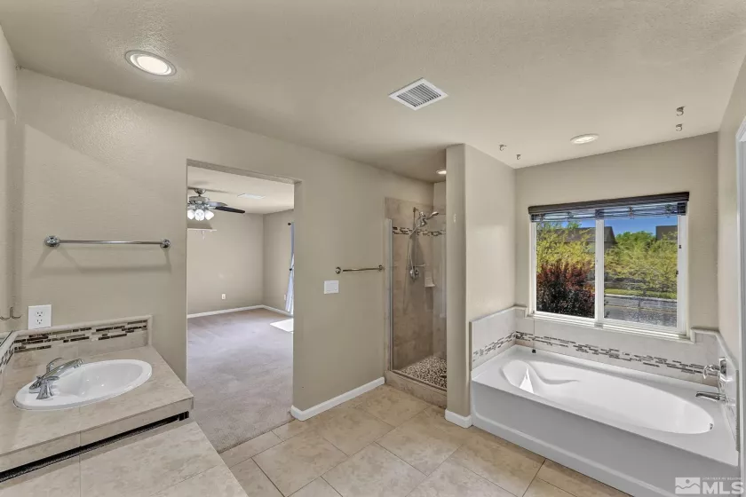 1828 Braemore, Reno, Nevada 89521, 3 Bedrooms Bedrooms, ,3 BathroomsBathrooms,Residential,Residential,Braemore,250005363