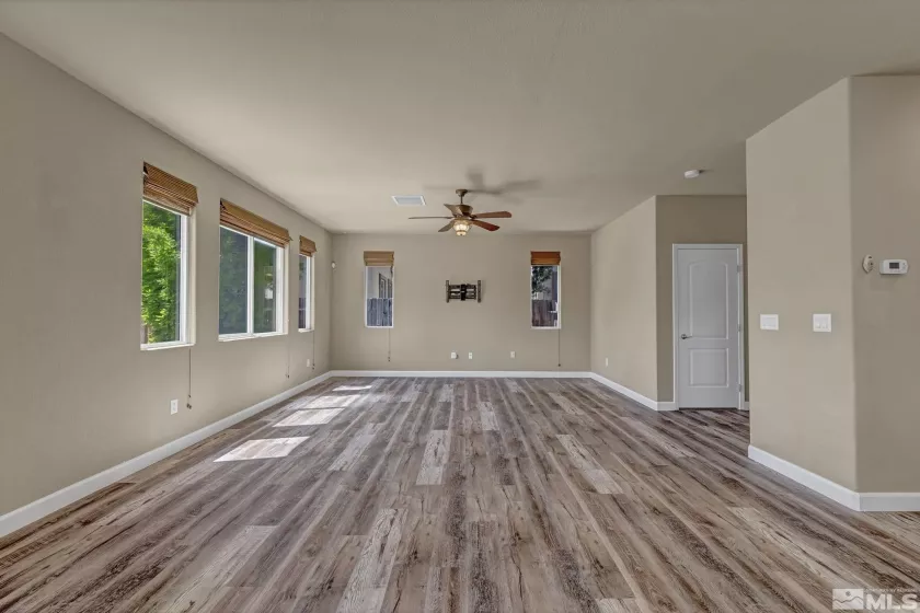 1828 Braemore, Reno, Nevada 89521, 3 Bedrooms Bedrooms, ,3 BathroomsBathrooms,Residential,Residential,Braemore,250005363