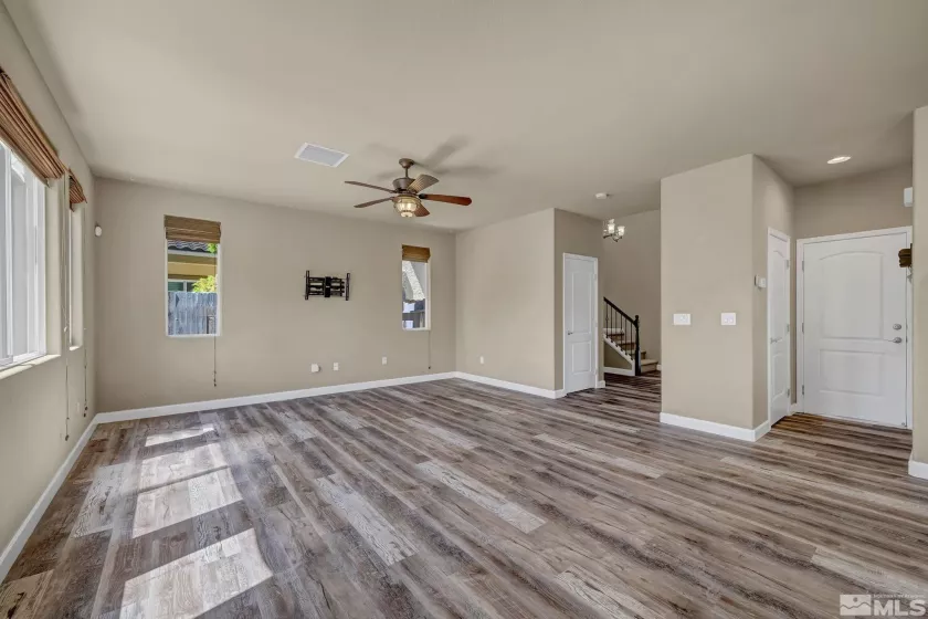 1828 Braemore, Reno, Nevada 89521, 3 Bedrooms Bedrooms, ,3 BathroomsBathrooms,Residential,Residential,Braemore,250005363