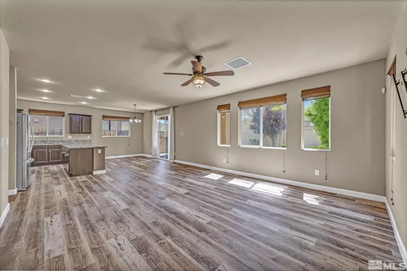 1828 Braemore, Reno, Nevada 89521, 3 Bedrooms Bedrooms, ,3 BathroomsBathrooms,Residential,Residential,Braemore,250005363