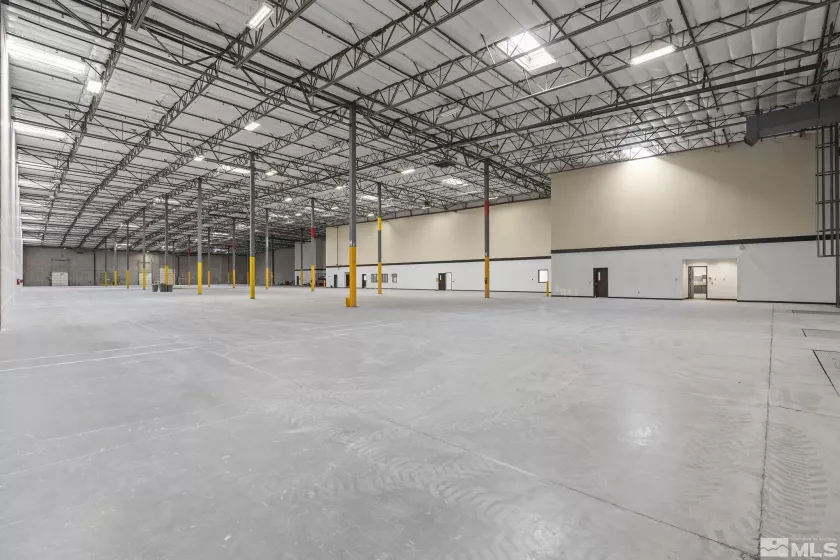 2275 Newlands, Fernley, Nevada 89408, ,Commercial Lease,Manufactured,Newlands,250002413