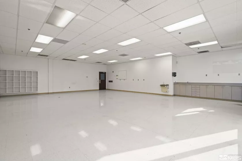 2275 Newlands, Fernley, Nevada 89408, ,Commercial Lease,Manufactured,Newlands,250002413