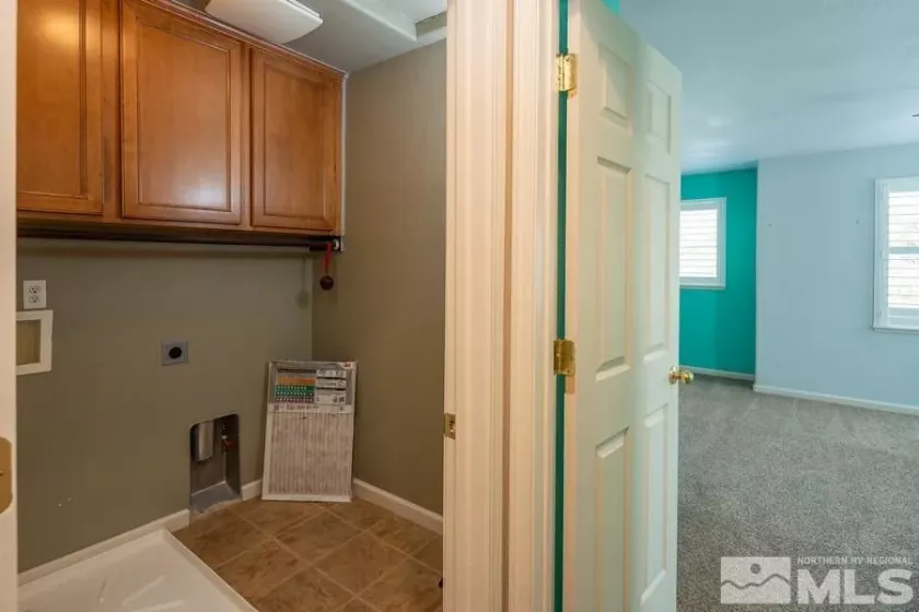 6679 Panther Creek, Sparks, Nevada 89436, 3 Bedrooms Bedrooms, ,4 BathroomsBathrooms,Residential,Residential,Panther Creek,250004517