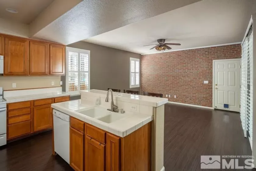 6679 Panther Creek, Sparks, Nevada 89436, 3 Bedrooms Bedrooms, ,4 BathroomsBathrooms,Residential,Residential,Panther Creek,250004517