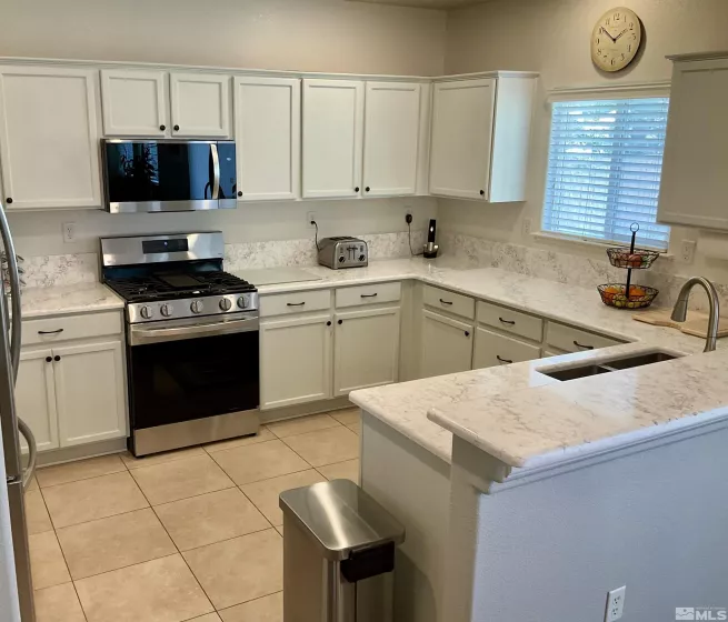 1348 Chichester, Gardnerville, Nevada 89410, 3 Bedrooms Bedrooms, ,3 BathroomsBathrooms,Residential,Residential,Chichester,250005859