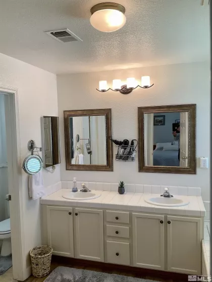 1348 Chichester, Gardnerville, Nevada 89410, 3 Bedrooms Bedrooms, ,3 BathroomsBathrooms,Residential,Residential,Chichester,250005859