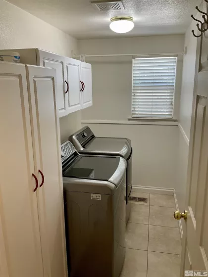 1348 Chichester, Gardnerville, Nevada 89410, 3 Bedrooms Bedrooms, ,3 BathroomsBathrooms,Residential,Residential,Chichester,250005859