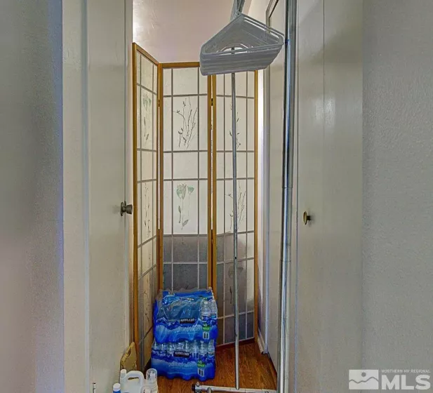 542 Smithridge, Reno, Nevada 89502, 2 Bedrooms Bedrooms, ,2 BathroomsBathrooms,Residential,Residential,Smithridge,250001808