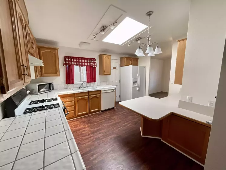19 Coventry Way, Reno, Nevada 89506, 2 Bedrooms Bedrooms, 9 Rooms Rooms,3 BathroomsBathrooms,Manufactured,Residential,Coventry,250005891