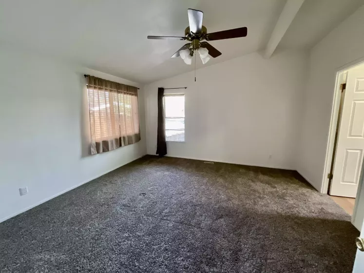 19 Coventry Way, Reno, Nevada 89506, 2 Bedrooms Bedrooms, 9 Rooms Rooms,3 BathroomsBathrooms,Manufactured,Residential,Coventry,250005891