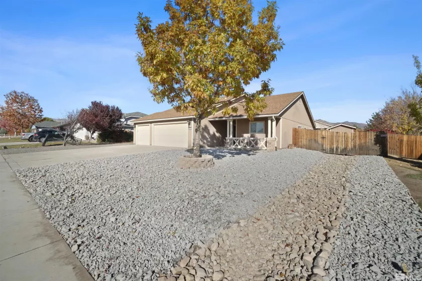 830 Laca, Dayton, Nevada 89403, 3 Bedrooms Bedrooms, ,2 BathroomsBathrooms,Residential,Residential,Laca,240014166
