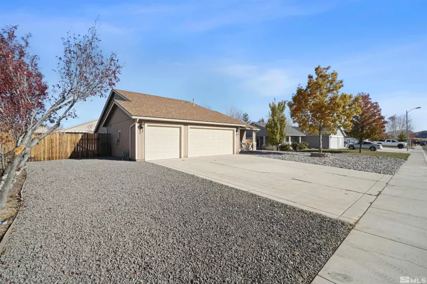 830 Laca, Dayton, Nevada 89403, 3 Bedrooms Bedrooms, ,2 BathroomsBathrooms,Residential,Residential,Laca,240014166