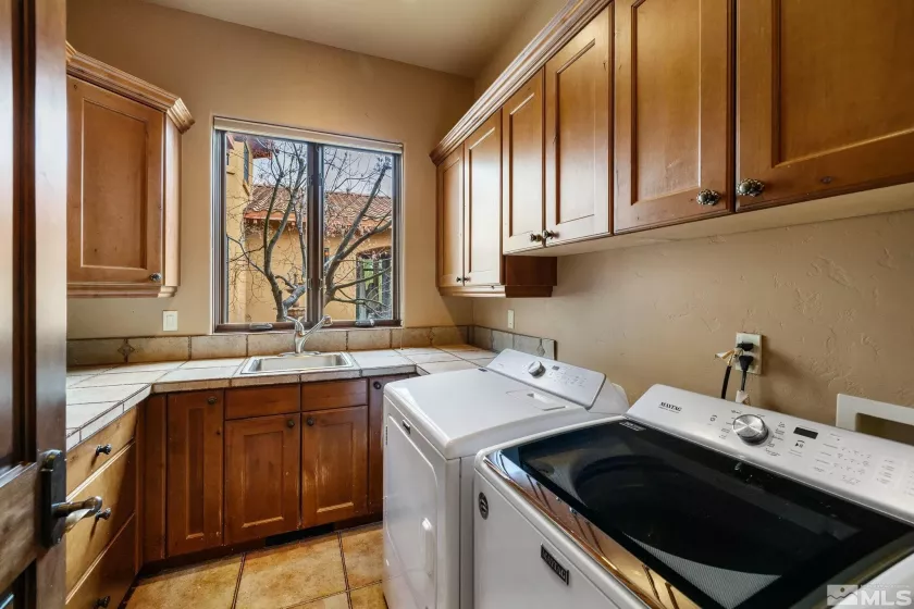 20 Promontory Pointe, Reno, Nevada 89519, 5 Bedrooms Bedrooms, ,7 BathroomsBathrooms,Residential,Residential,Promontory Pointe,250003200