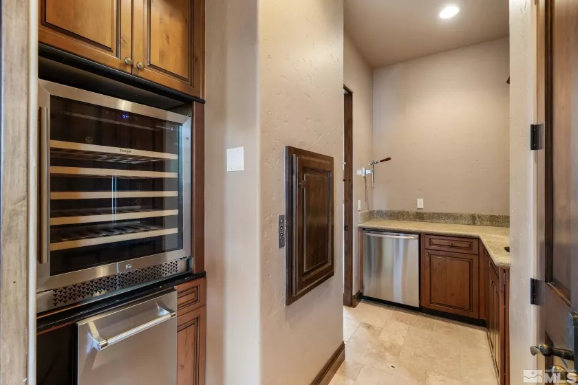 20 Promontory Pointe, Reno, Nevada 89519, 5 Bedrooms Bedrooms, ,7 BathroomsBathrooms,Residential,Residential,Promontory Pointe,250003200