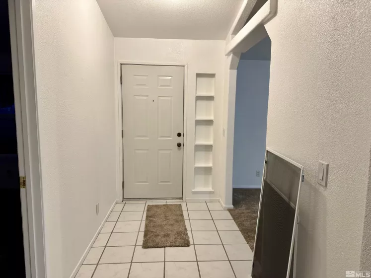 Entry/Foyer