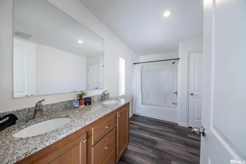204 Chateau, Yerington, Nevada 89447, 3 Bedrooms Bedrooms, ,2 BathroomsBathrooms,Residential,Residential,Chateau,250005893