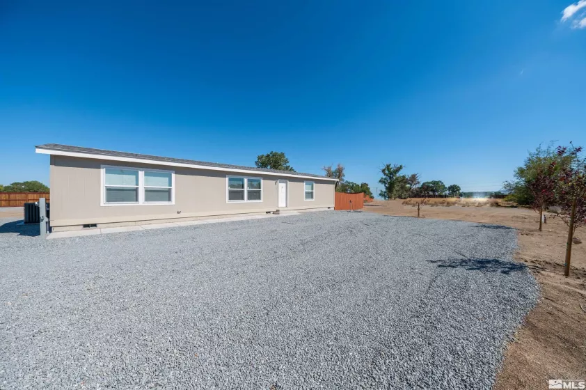 204 Chateau, Yerington, Nevada 89447, 3 Bedrooms Bedrooms, ,2 BathroomsBathrooms,Residential,Residential,Chateau,250005893