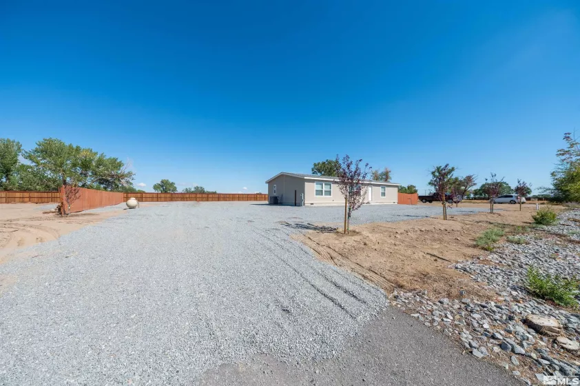 204 Chateau, Yerington, Nevada 89447, 3 Bedrooms Bedrooms, ,2 BathroomsBathrooms,Residential,Residential,Chateau,250005893
