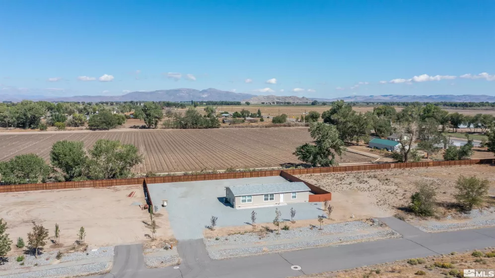 204 Chateau, Yerington, Nevada 89447, 3 Bedrooms Bedrooms, ,2 BathroomsBathrooms,Residential,Residential,Chateau,250005893