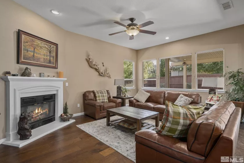 10710 Ivy Gate, Reno, Nevada 89521, 3 Bedrooms Bedrooms, ,3 BathroomsBathrooms,Residential,Residential,Ivy Gate,240012689