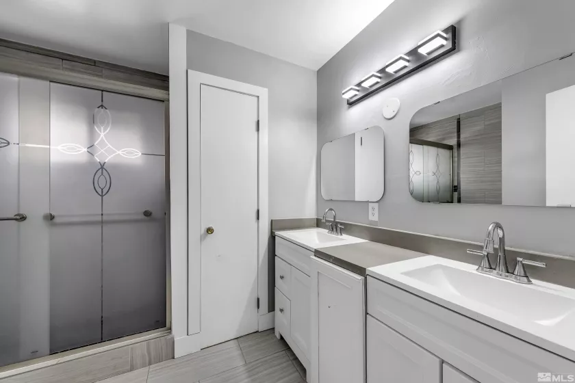 4 Smithridge, Reno, Nevada 89502, 2 Bedrooms Bedrooms, ,2 BathroomsBathrooms,Residential,Residential,Smithridge,250003408