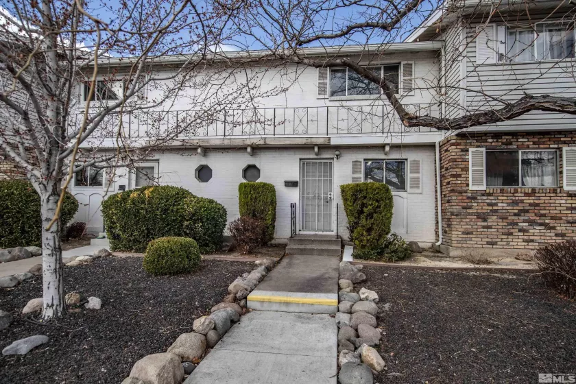 4 Smithridge, Reno, Nevada 89502, 2 Bedrooms Bedrooms, ,2 BathroomsBathrooms,Residential,Residential,Smithridge,250003408