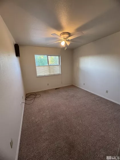 5375 Vinewood, Fallon, Nevada 89406, 4 Bedrooms Bedrooms, ,3 BathroomsBathrooms,Residential,Residential,Vinewood,250005251