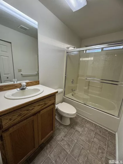 5375 Vinewood, Fallon, Nevada 89406, 4 Bedrooms Bedrooms, ,3 BathroomsBathrooms,Residential,Residential,Vinewood,250005251