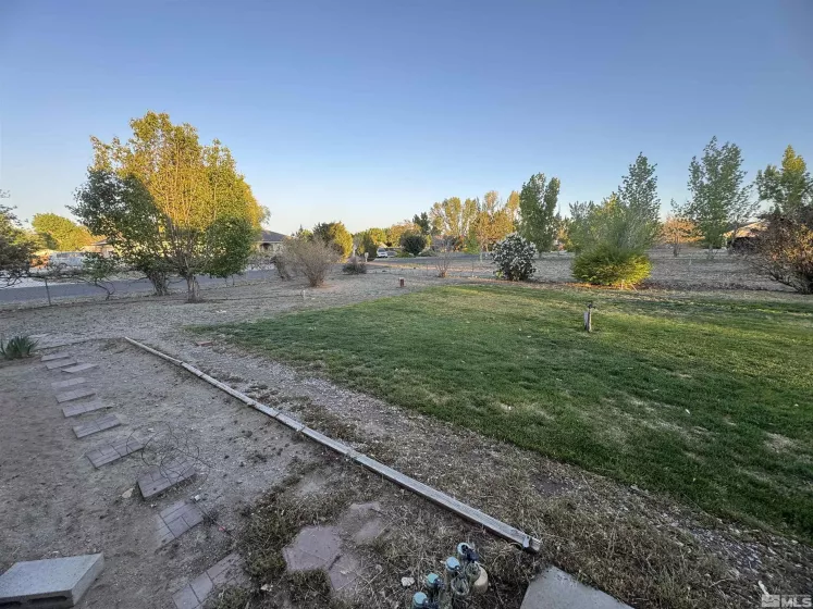 5375 Vinewood, Fallon, Nevada 89406, 4 Bedrooms Bedrooms, ,3 BathroomsBathrooms,Residential,Residential,Vinewood,250005251