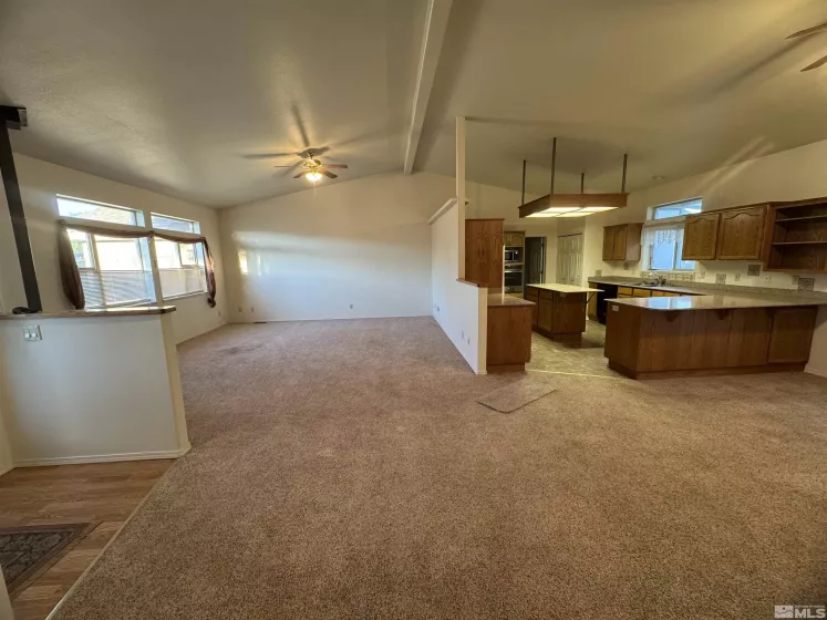 5375 Vinewood, Fallon, Nevada 89406, 4 Bedrooms Bedrooms, ,3 BathroomsBathrooms,Residential,Residential,Vinewood,250005251
