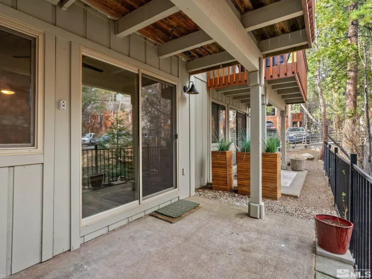 989 Tahoe, Incline Village, Nevada 89451, 3 Bedrooms Bedrooms, ,2 BathroomsBathrooms,Residential,Residential,Tahoe,250004852