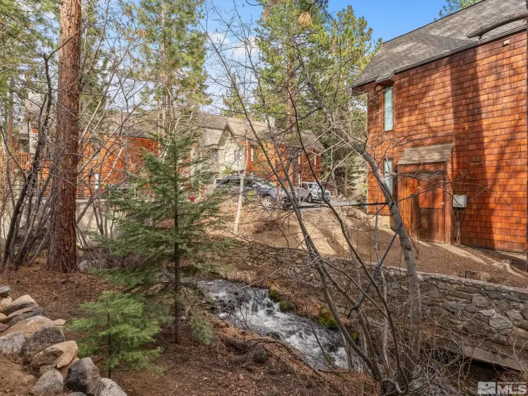 989 Tahoe, Incline Village, Nevada 89451, 3 Bedrooms Bedrooms, ,2 BathroomsBathrooms,Residential,Residential,Tahoe,250004852