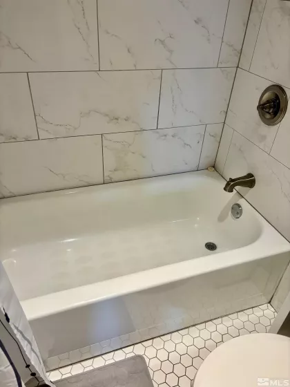 2855 Idlewild, Reno, Nevada 89509, 1 Bedroom Bedrooms, ,1 BathroomBathrooms,Residential,Residential,Idlewild,250005887