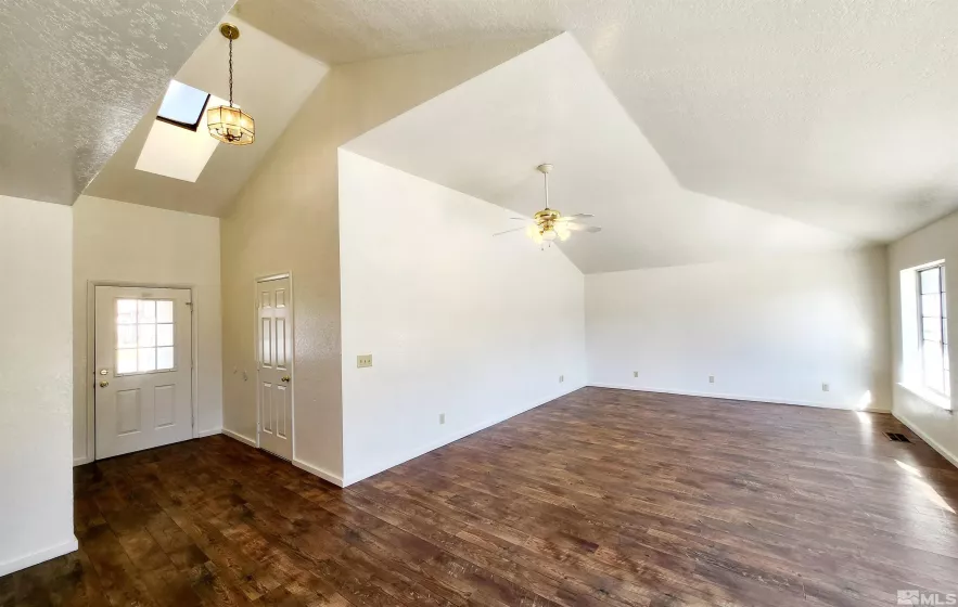 450 Pintail, Fallon, Nevada 89406, 3 Bedrooms Bedrooms, ,2 BathroomsBathrooms,Residential,Residential,Pintail,250001356