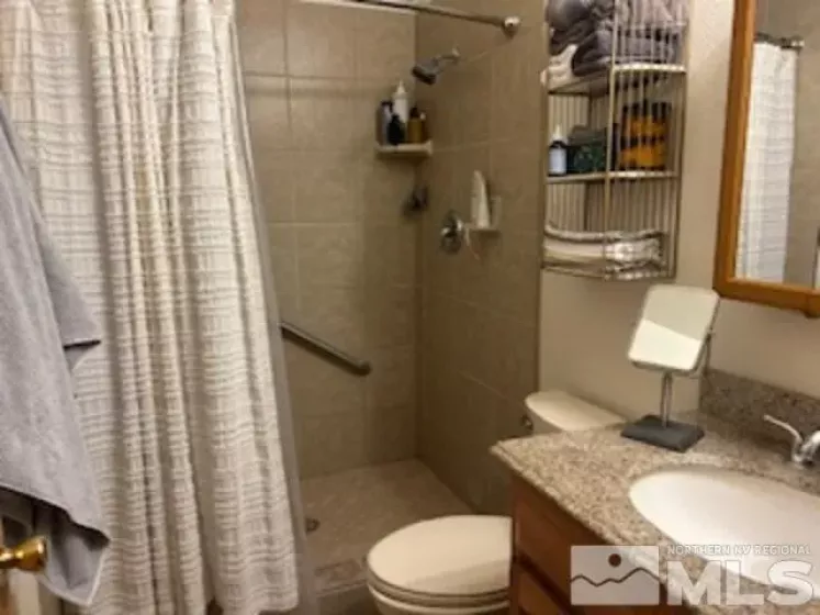 630 Sapphire Cricle, Reno, Nevada 89509, 3 Bedrooms Bedrooms, ,2 BathroomsBathrooms,Residential,Residential,Sapphire Cricle,250002985
