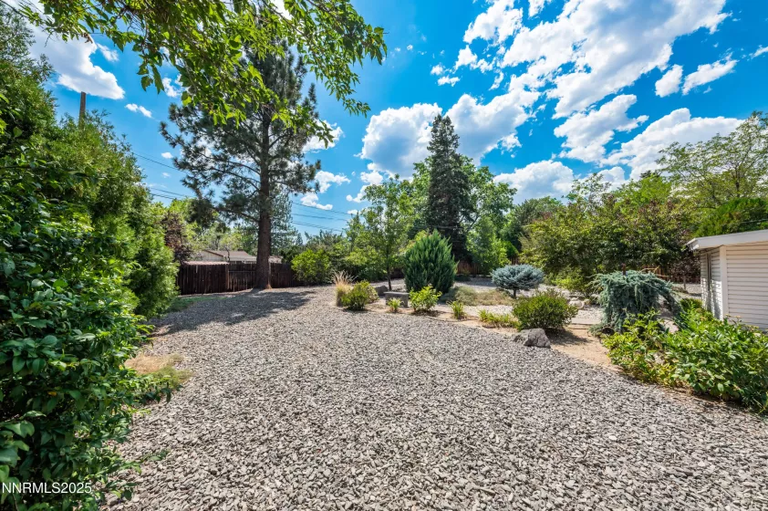 630 Sapphire Cricle, Reno, Nevada 89509, 3 Bedrooms Bedrooms, ,2 BathroomsBathrooms,Residential,Residential,Sapphire Cricle,250002985