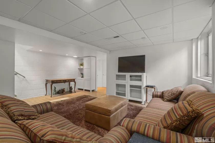 1780 Fairfield, Reno, Nevada 89509, 3 Bedrooms Bedrooms, ,4 BathroomsBathrooms,Residential,Residential,Fairfield,250000840