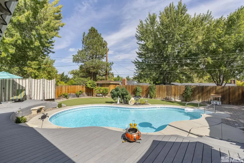 1780 Fairfield, Reno, Nevada 89509, 3 Bedrooms Bedrooms, ,4 BathroomsBathrooms,Residential,Residential,Fairfield,250000840