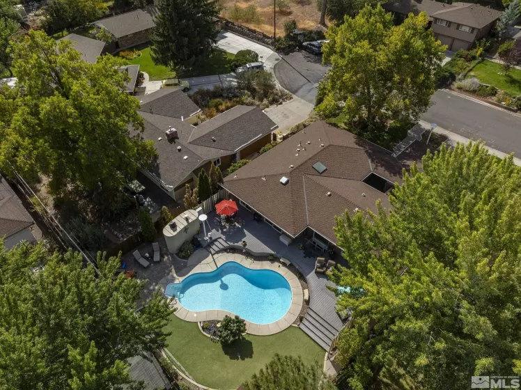 1780 Fairfield, Reno, Nevada 89509, 3 Bedrooms Bedrooms, ,4 BathroomsBathrooms,Residential,Residential,Fairfield,250000840