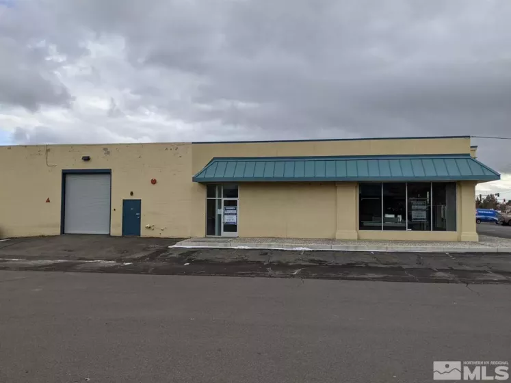 3745 Carson, Carson City, Nevada 89706, ,Commercial Lease,Manufactured,Carson,240006871