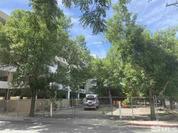 600 Carson, Carson City, Nevada 89701, ,Commercial Sale,Residential,Carson,200008129