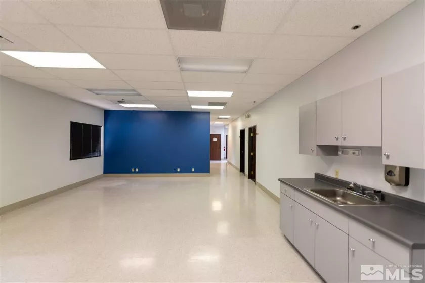 1360 Curry, Carson City, Nevada 89703, ,Commercial Lease,Manufactured,Curry,200016139