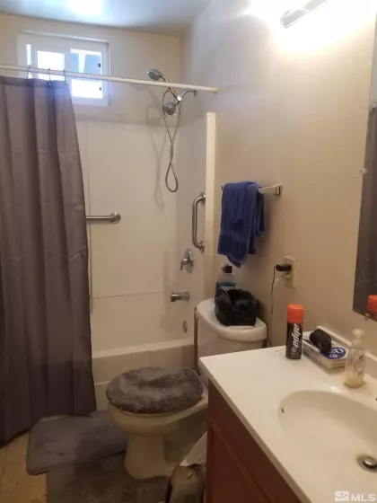 250 - 252 Taylor, Fallon, Nevada 89406, ,Residential Income,Residential,Taylor,210016698