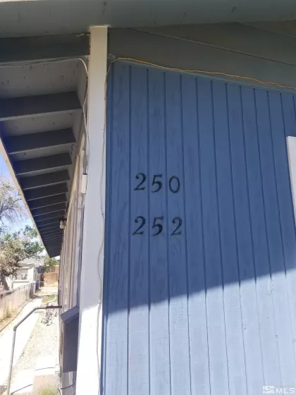250 - 252 Taylor, Fallon, Nevada 89406, ,Residential Income,Residential,Taylor,210016698