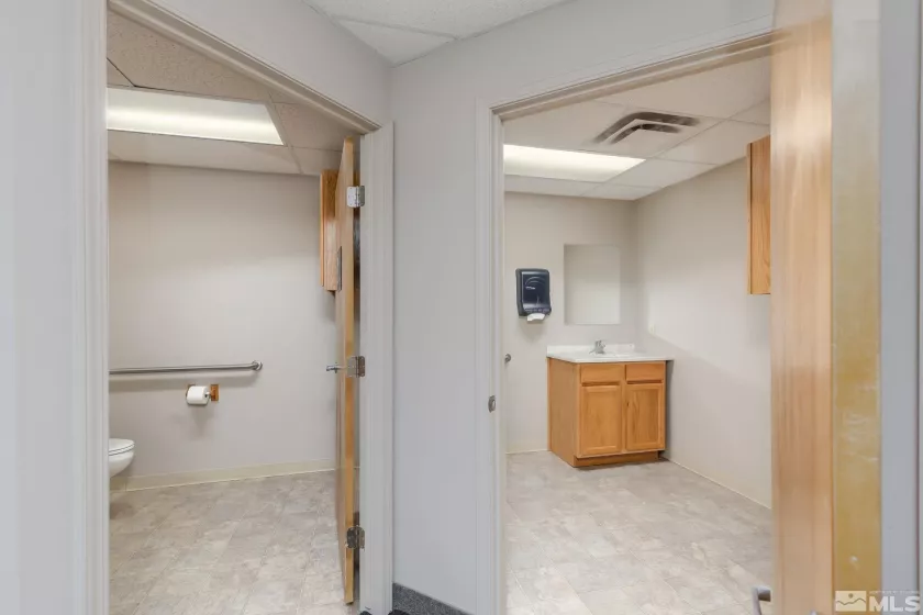 1750 Manzanita, Elko, Nevada 89801, ,Commercial Sale,Residential,Manzanita,240011475