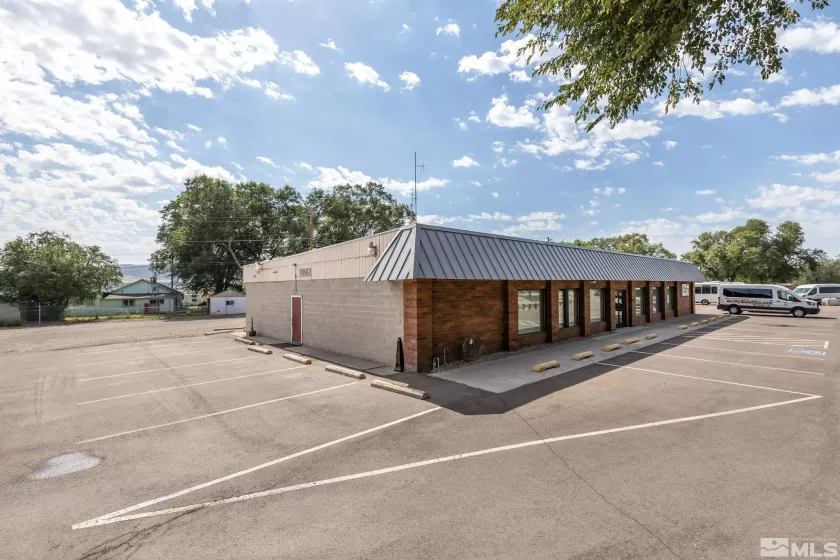 1750 Manzanita, Elko, Nevada 89801, ,Commercial Sale,Residential,Manzanita,240011475