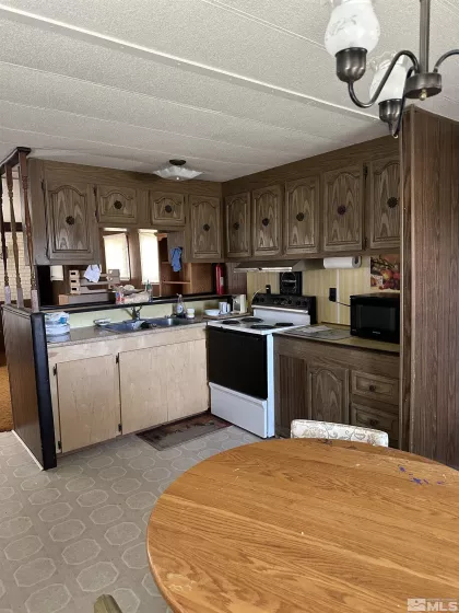 540 Sage Heights, Mc Dermitt, Nevada 89421, ,Commercial Sale,Residential,Sage Heights,240006472
